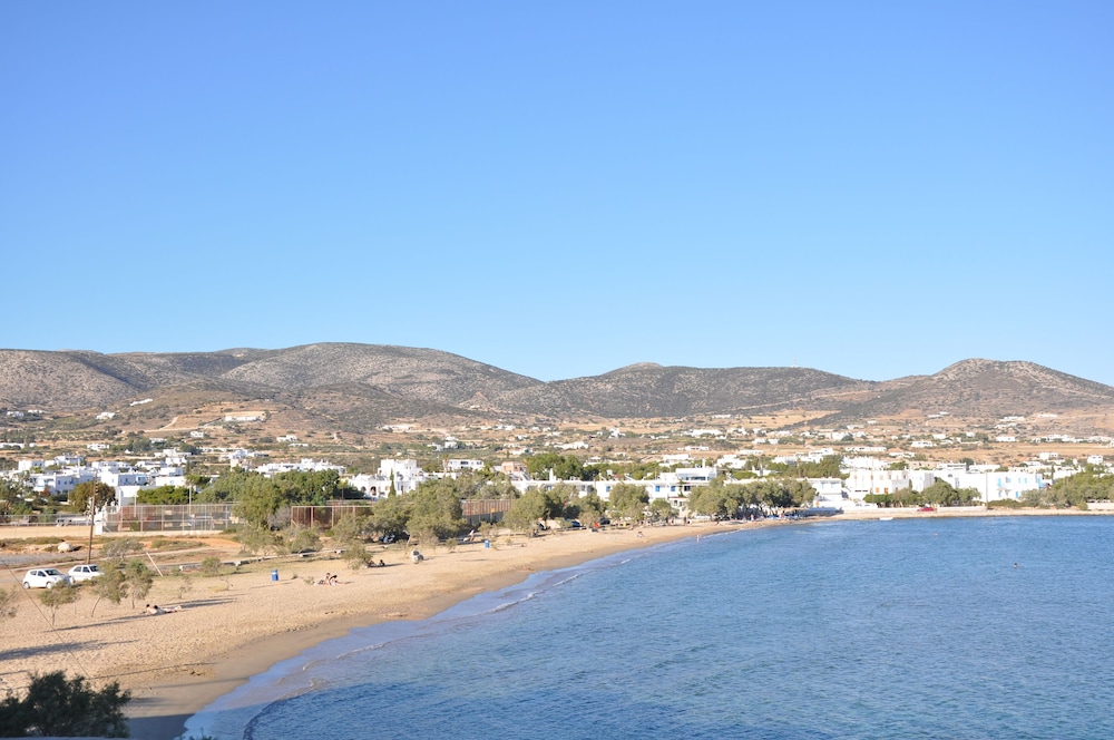 Michalis Apartments near the beaches with sea view