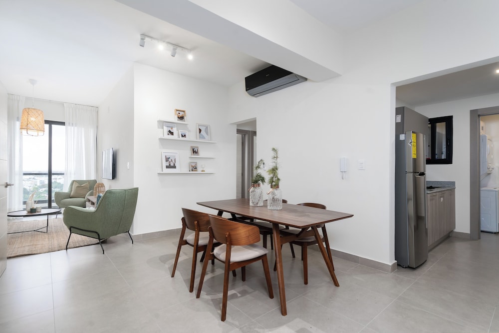 Escape to Santo Domingo 2-bedroom Oasis in the Heart of the City