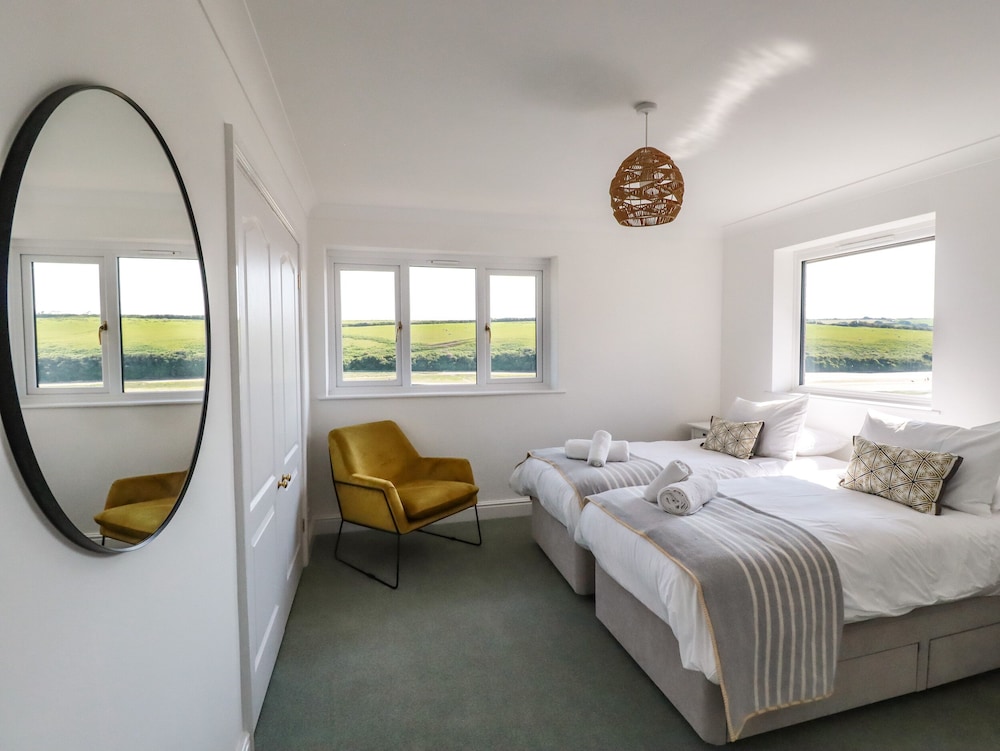 Newquay Tamarisk Lodge on the Gannel