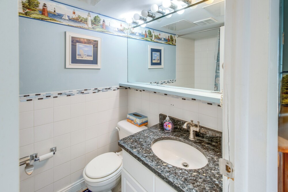 Walk to Wildwood Boardwalk: Family-friendly Condo!
