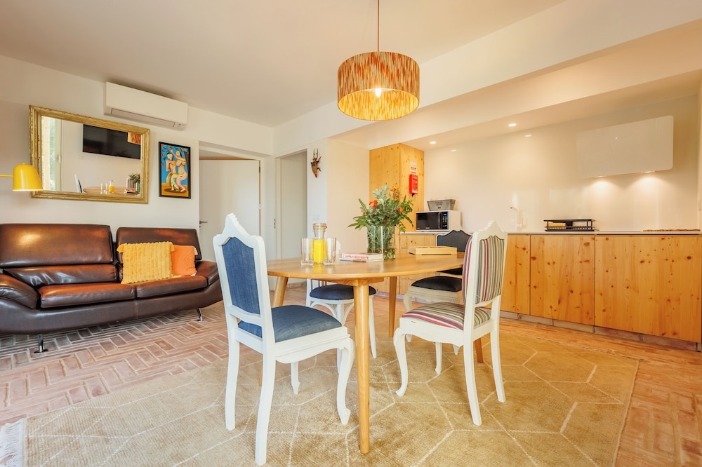 Laranjal Farm House