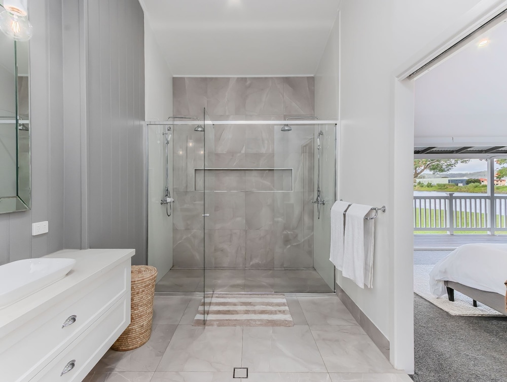 Hamptons White House