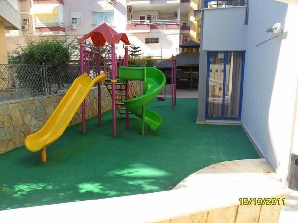 Photo 9