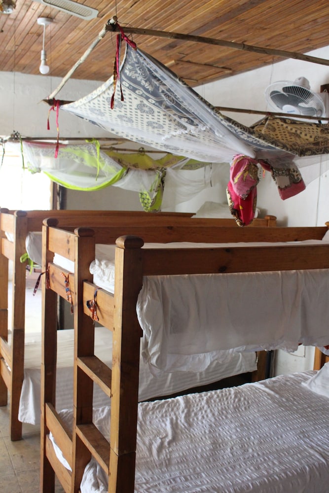 Nkhudzi Beach Lodge
