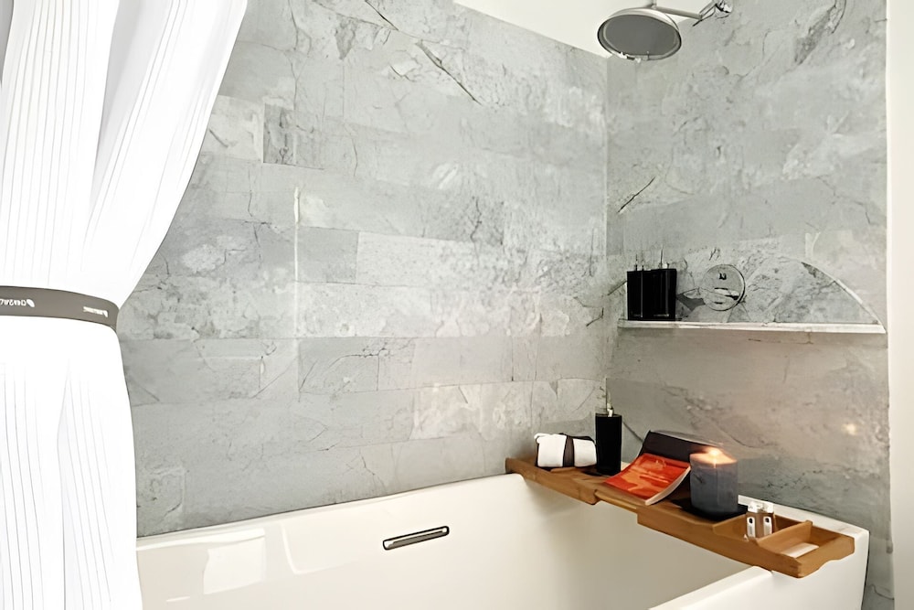 Modern Suite 1 - Heart of Roma Norte photo 4