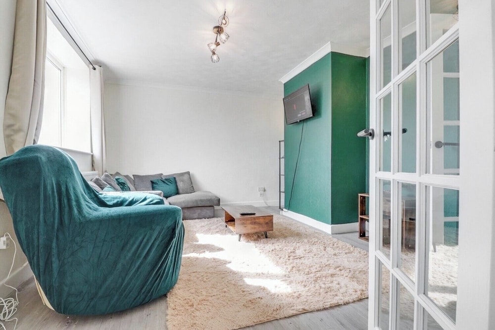Modern 3bed Escape - Work&relax - Free Parking