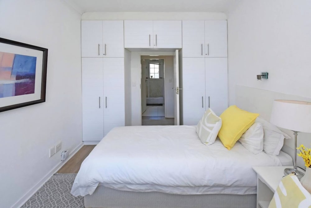 Cosy 2bed in Heart of Sandton