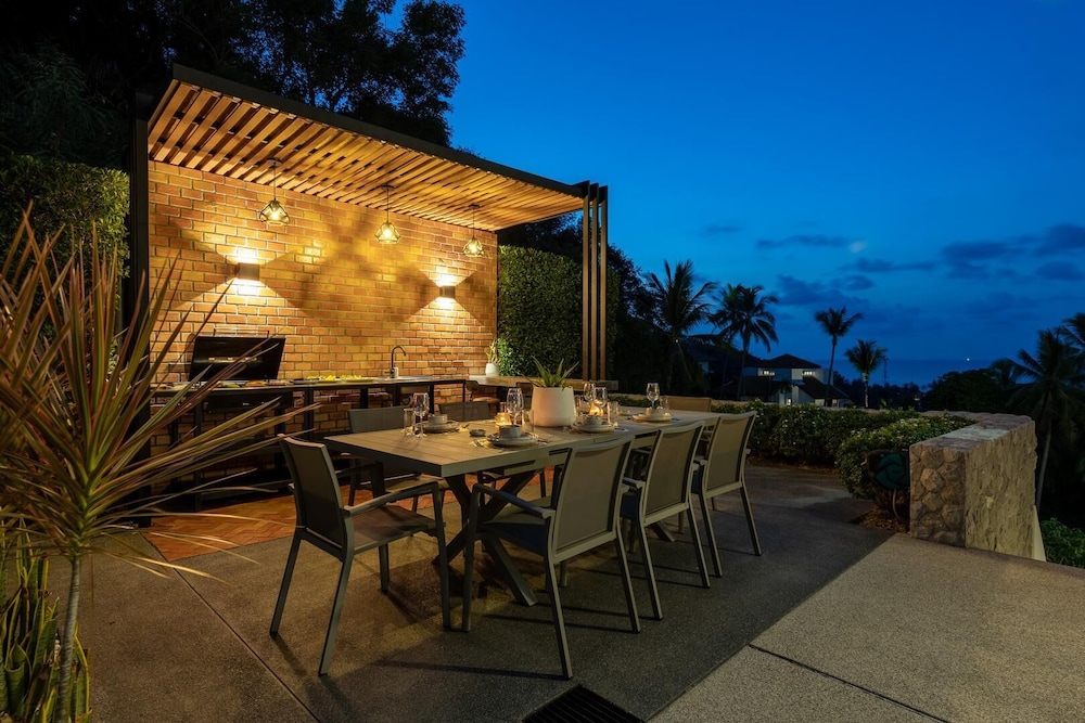 4 Bed SeaView Villa with Breakfast KBR32