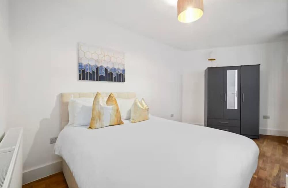 Flat 1 Victoria Grove