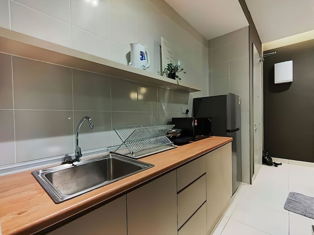M Suite Menjalara Free Gym Pool