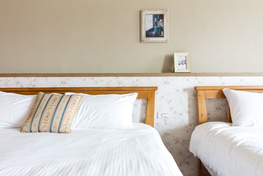 Jhongshan Building B&B