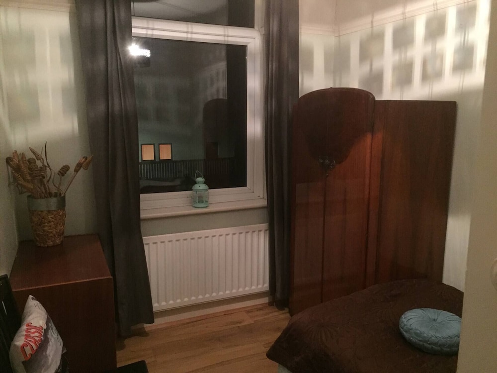 Charming 2 Bedroom Apartment in Gateshead, Close to Newcastle City Centre