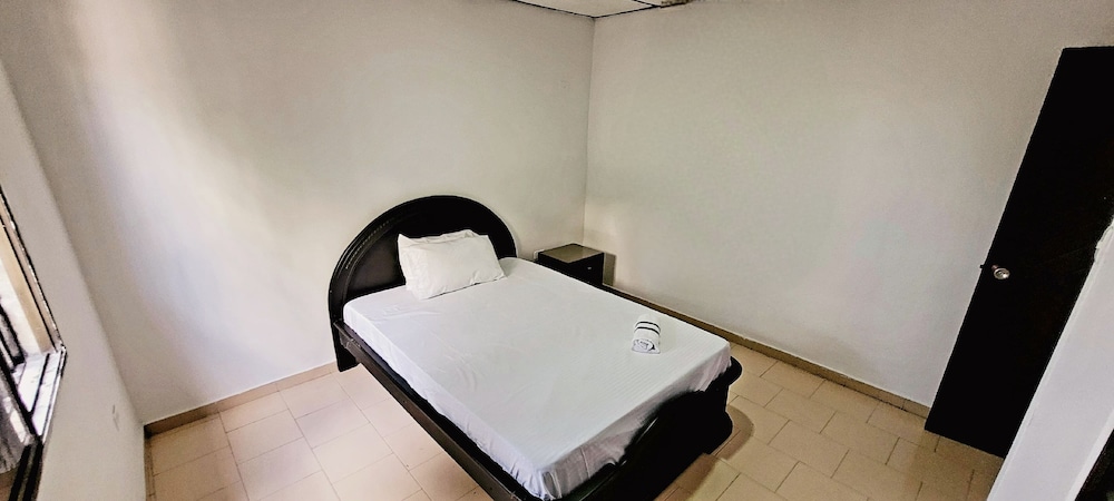 Hefziba Hotel
