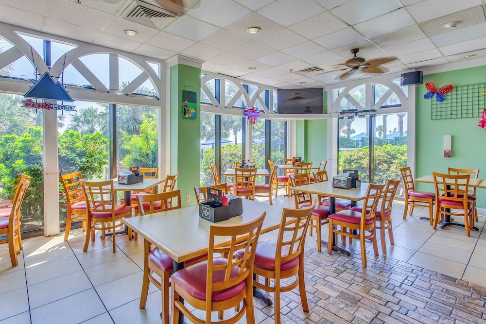 Ocean Access & Resort Perks: Myrtle Beach Condo