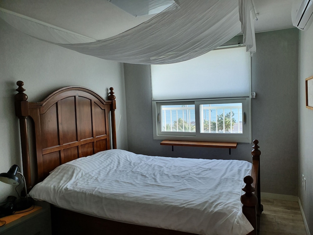 Roomat 155