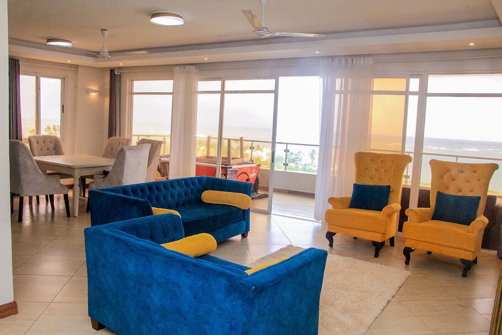 Stay.Plus Antalya Luxury Apartment view 4