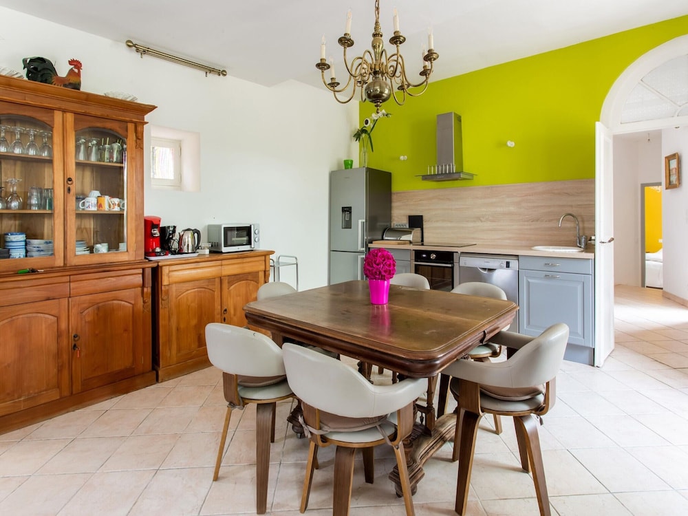 Cozy Holiday Home in Occitanie