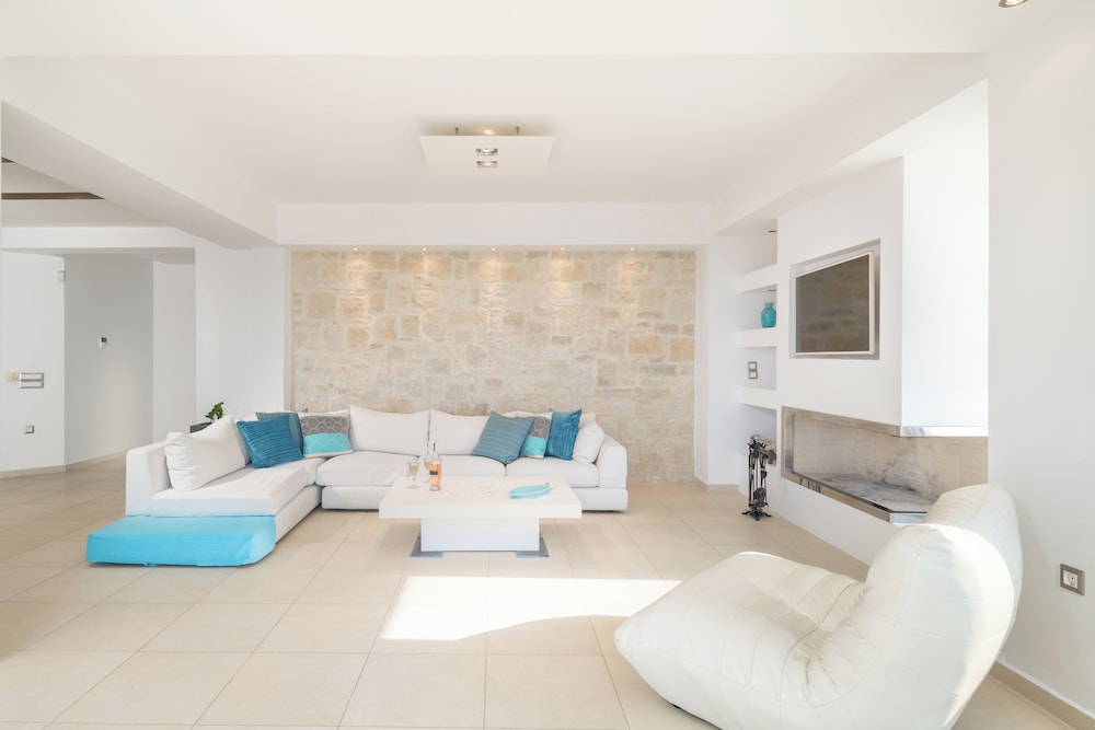 Caldera Blue Villa!!
