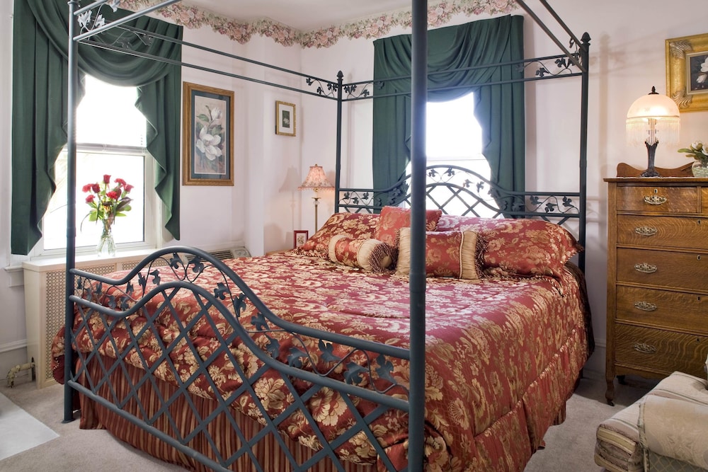 The Bayberry Inn