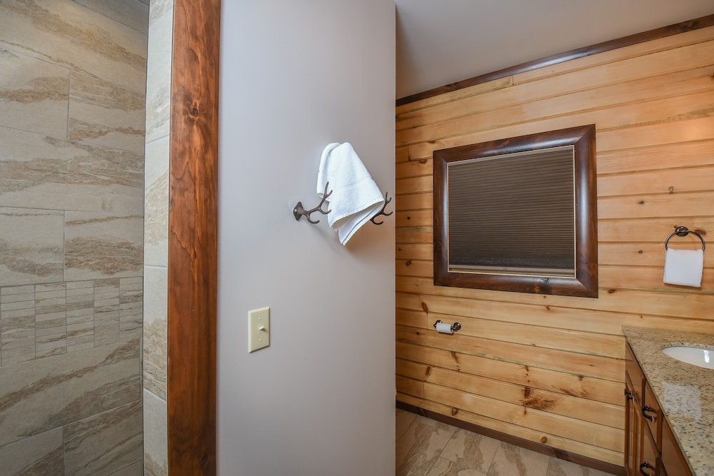 Hemlock Hideaway view 2