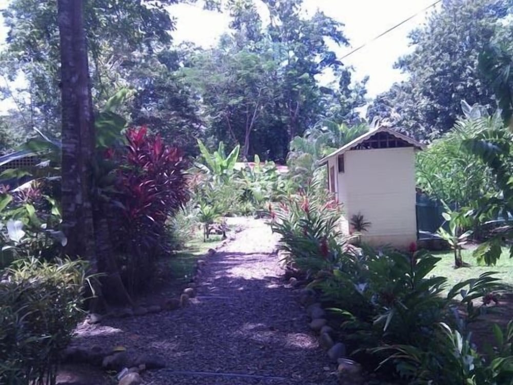 Luna Caribeña Village