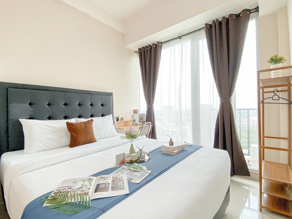 Minimalist Comfy Studio Apartment At Tree Park City Bsd