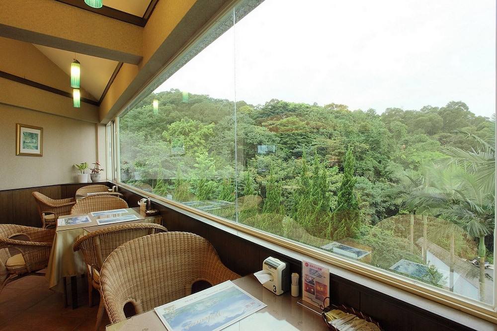 Regale Villa Hotel