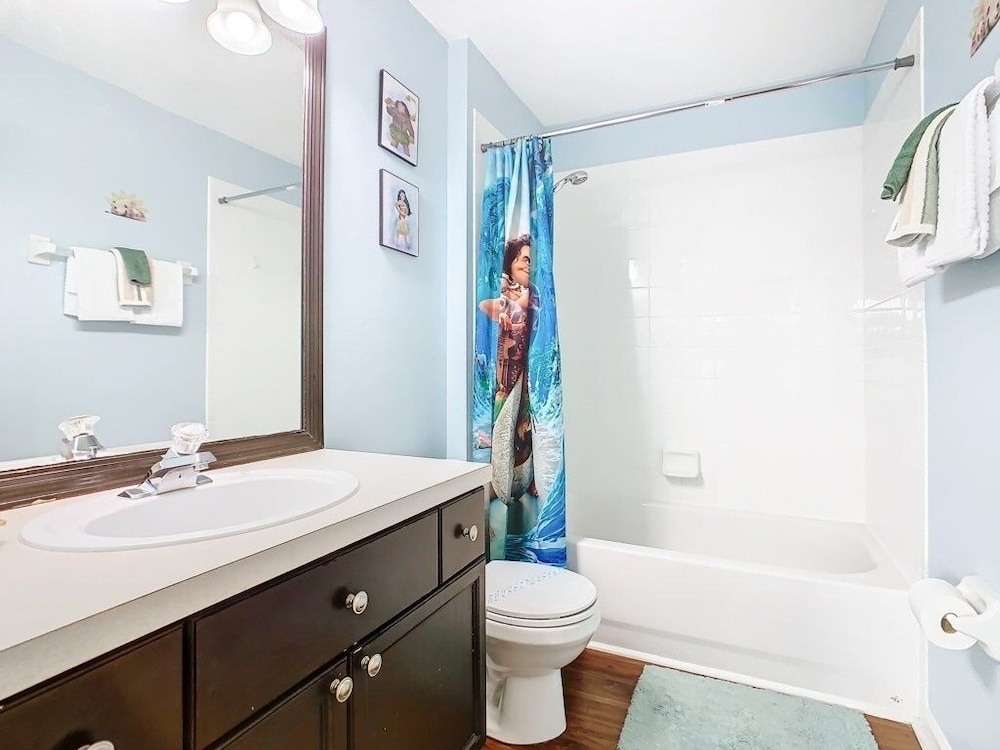 Themed 3-Bedroom Townhome w/Private Pool Near Disney - Windsor Palms 3 Townhouse