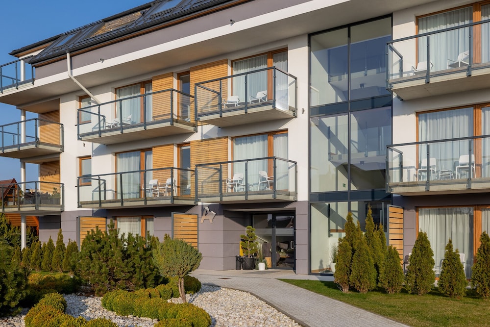 Marynarska Modern Apartment by Renters view 5