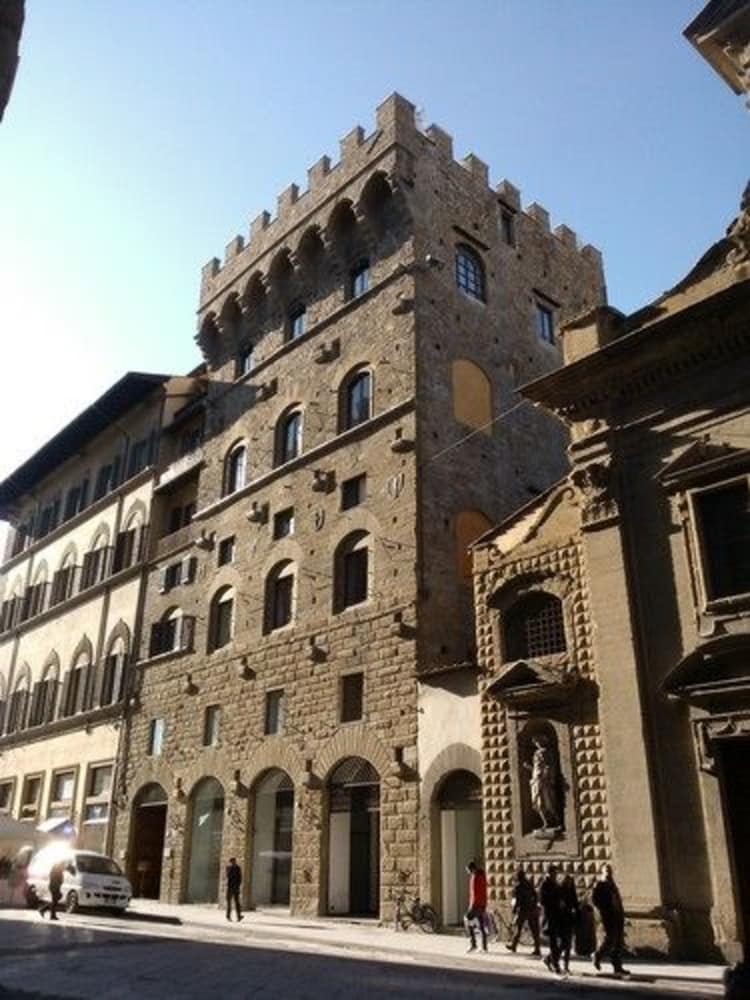 Antica Torre di Via Tornabuoni 1