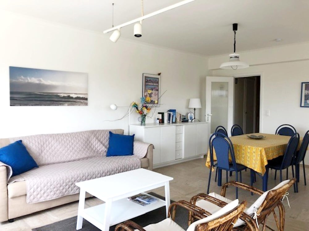 Well-kept Corner Apartment in Koksijde