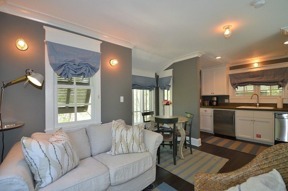 Cottage Rental Agency - Seaside, Florida