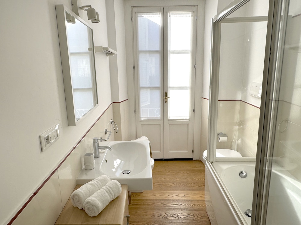 1-bed Flat Near The Duomo