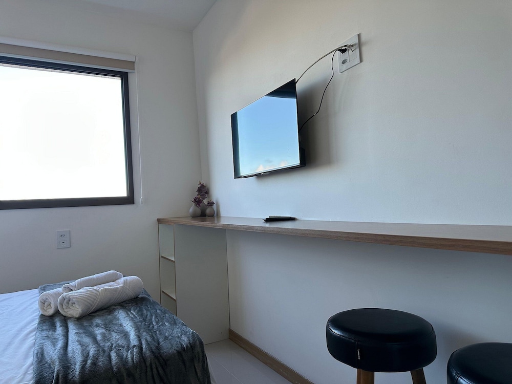 Fully Equipped Apts With Leisure Minutes From the Beach Hfos