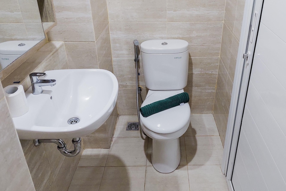 Fully Furnished with Cozy Design Studio Springwood Residence Tangerang Apartment