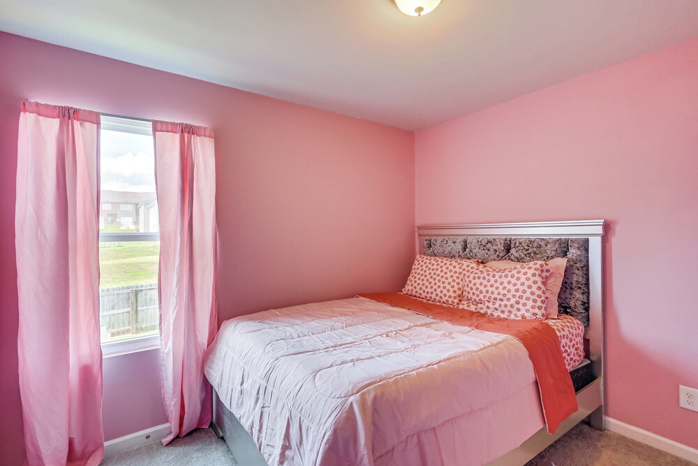 5 Mi to Amerson River Park: Family-friendly Home