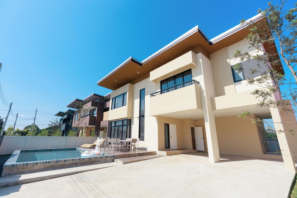 Kanna Pool Villa