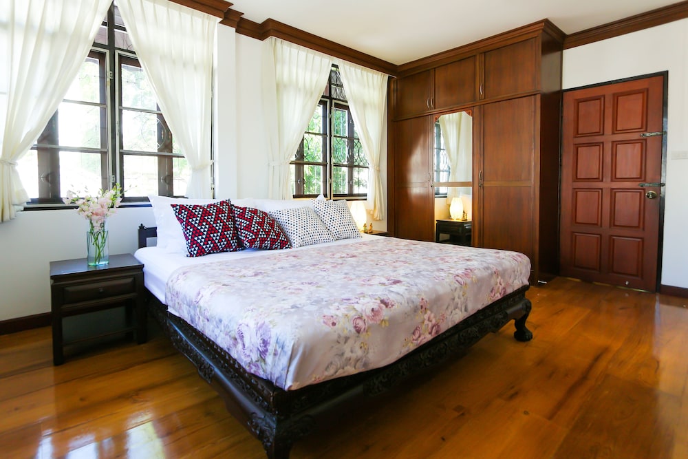 Villa de Nimman