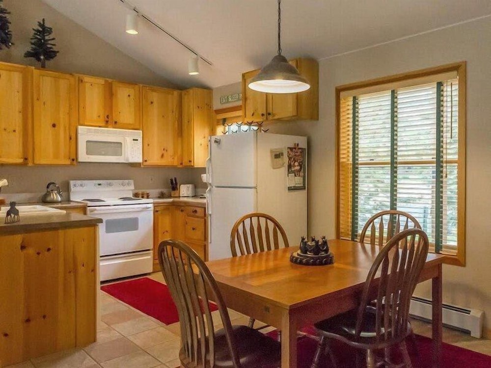 Snake River Village 3 Bedroom Apartment by Key to the Rockies