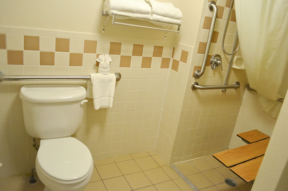 Fossil Creek Hotel And Suites