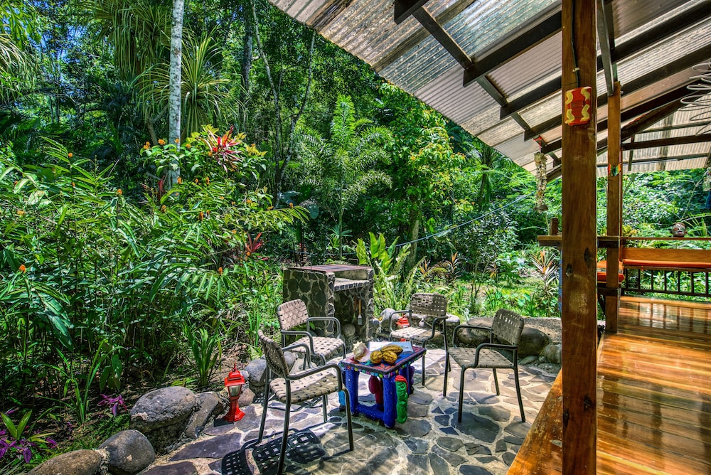 Congo Bongo EcoVillage Costa Rica