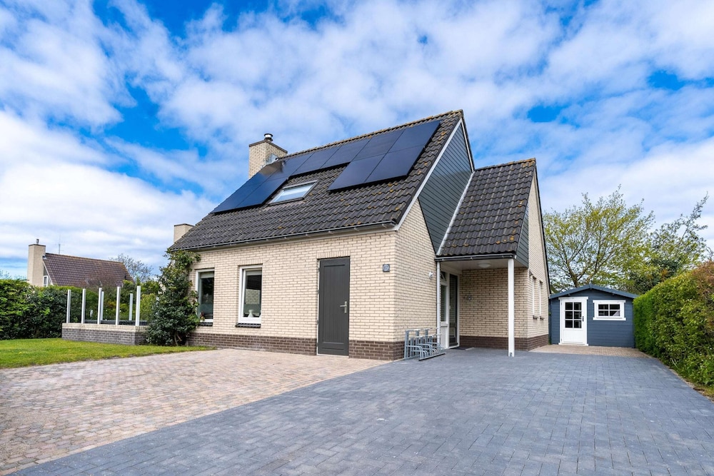 Charming Villa With Wood Stove Near the sea and Forest