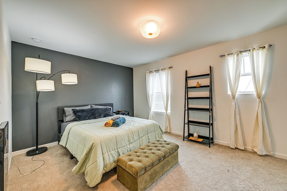 2 Mi to Whitewater Center: Suburban Abode w/ Patio