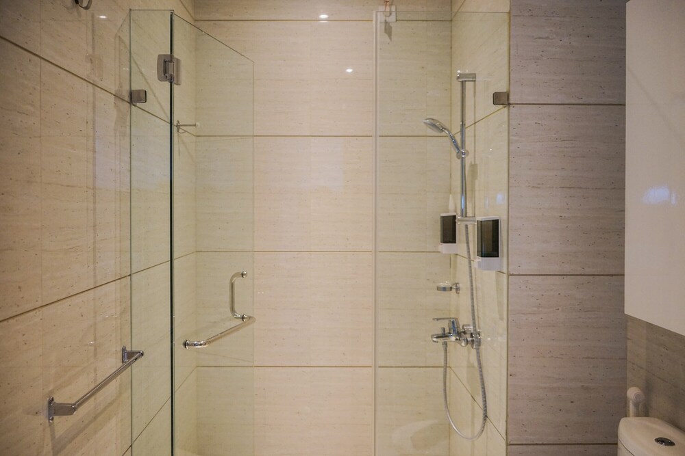 Cozy Living 1BR at Brooklyn Alam Sutera Apartment