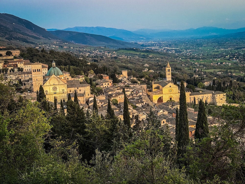 Portica Homes Assisi
