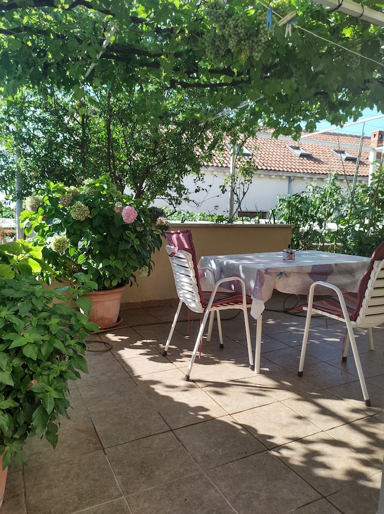 Anna Guesthouse