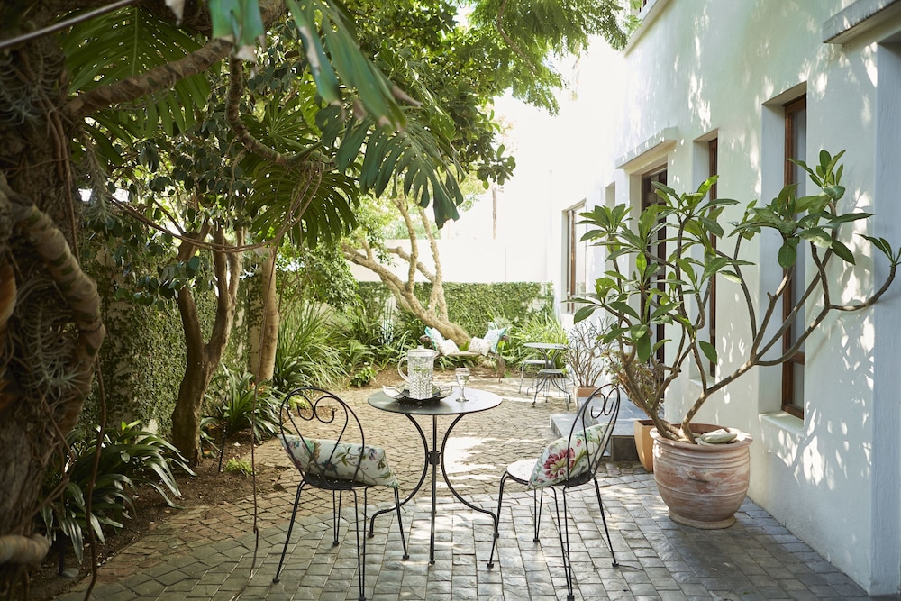 Bayflowers Guesthouse