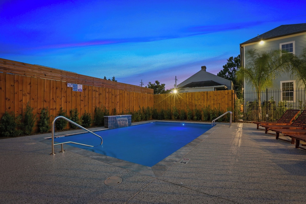 New Orleans Vacations - Spacious 3BR Condo in New Orleans - Property Image 1