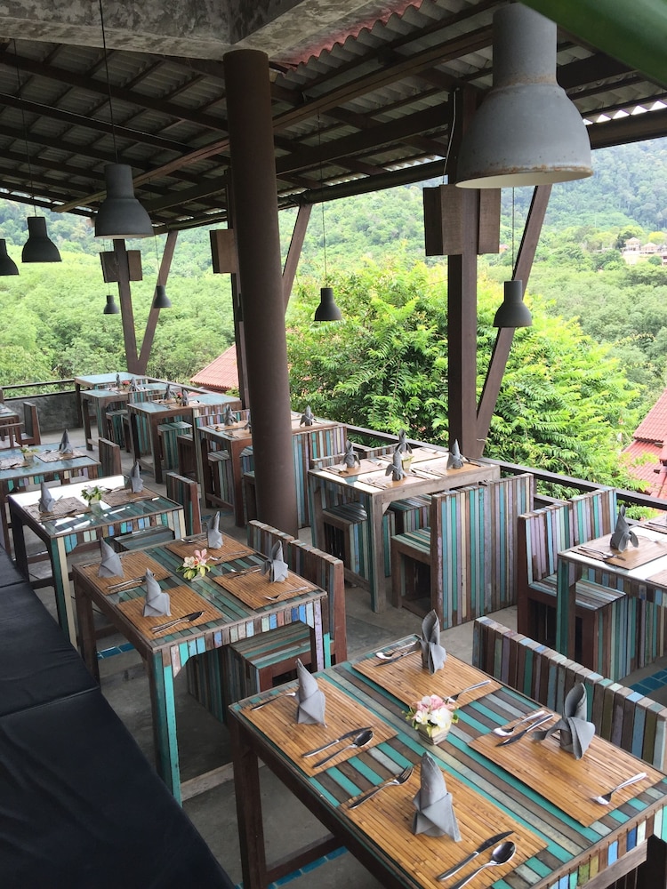 Alama Sea Village Resort
