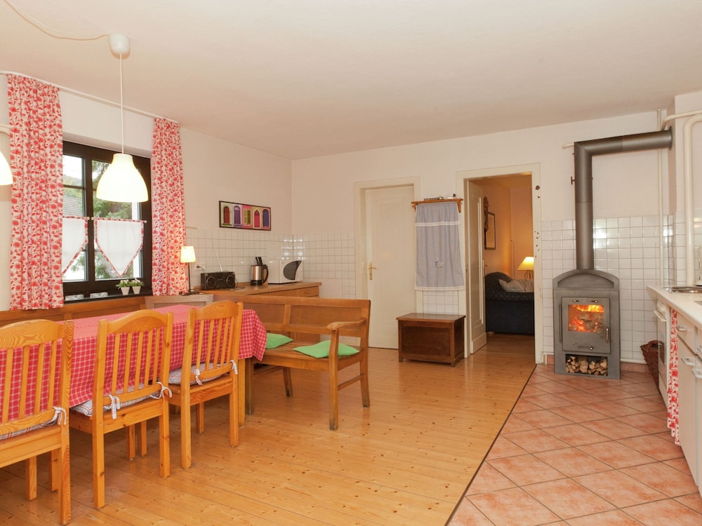 Spacious Holiday Home in Menkhausen near Ski Area view 4